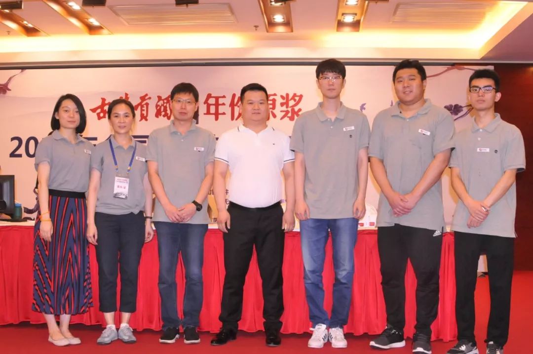 *藏西**中驰首战修得正果顽强拼搏成功升入全国围甲