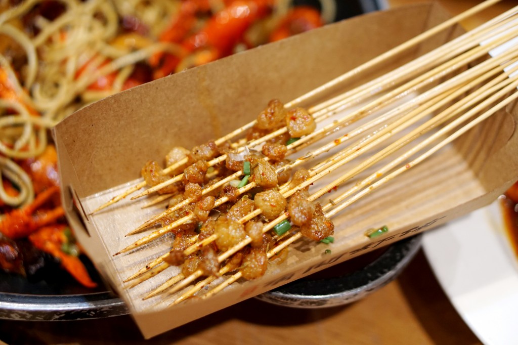 小龙虾征战世界杯,小龙虾与世界杯共狂欢