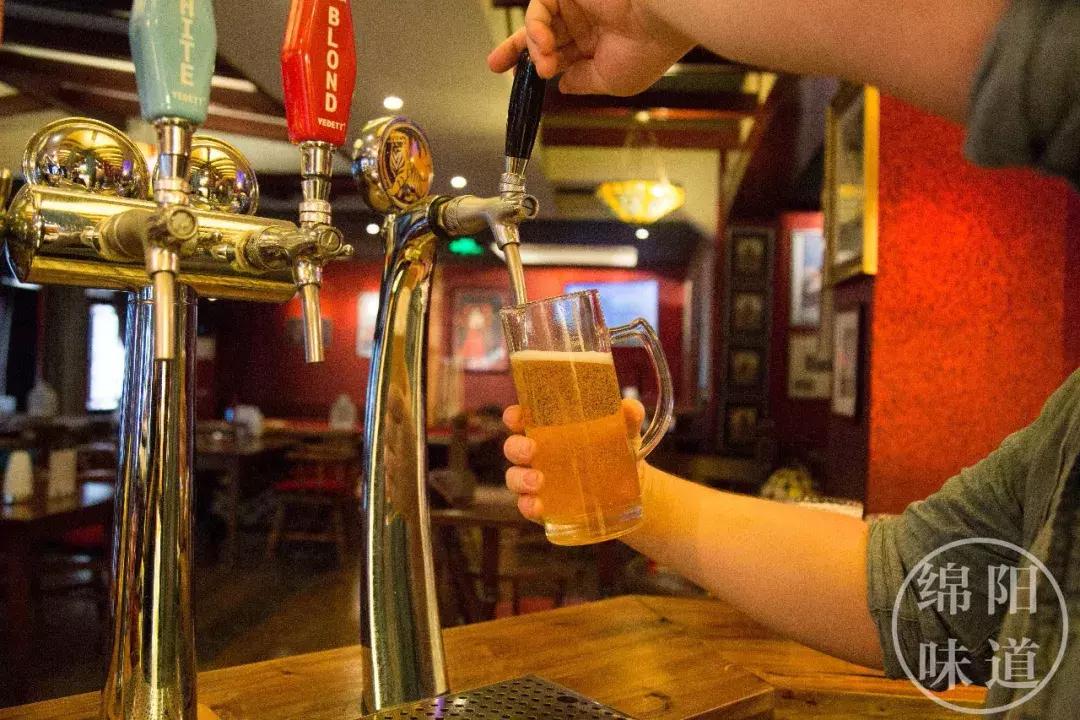 13年了!没在这家酒吧买过醉的人,不算真资格的老绵阳人!