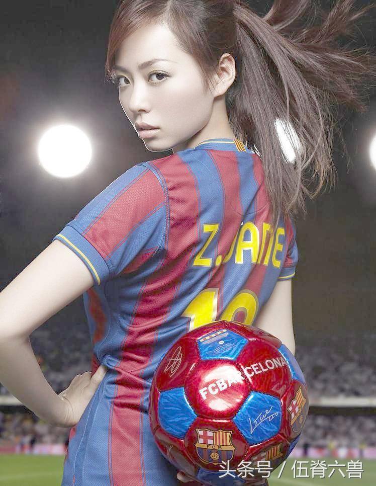 谁是娱乐圈真球迷？春春写专栏鹿晗不惜得罪人，他竟是梅西铁粉！