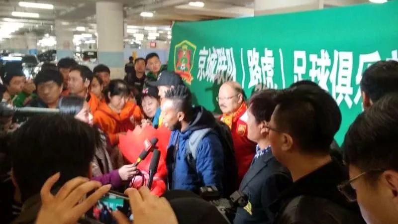 小马丁国安集锦,小马丁门童