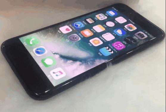 iphone上喇叭有滋滋的声音,iphonexr喇叭声音小怎么办