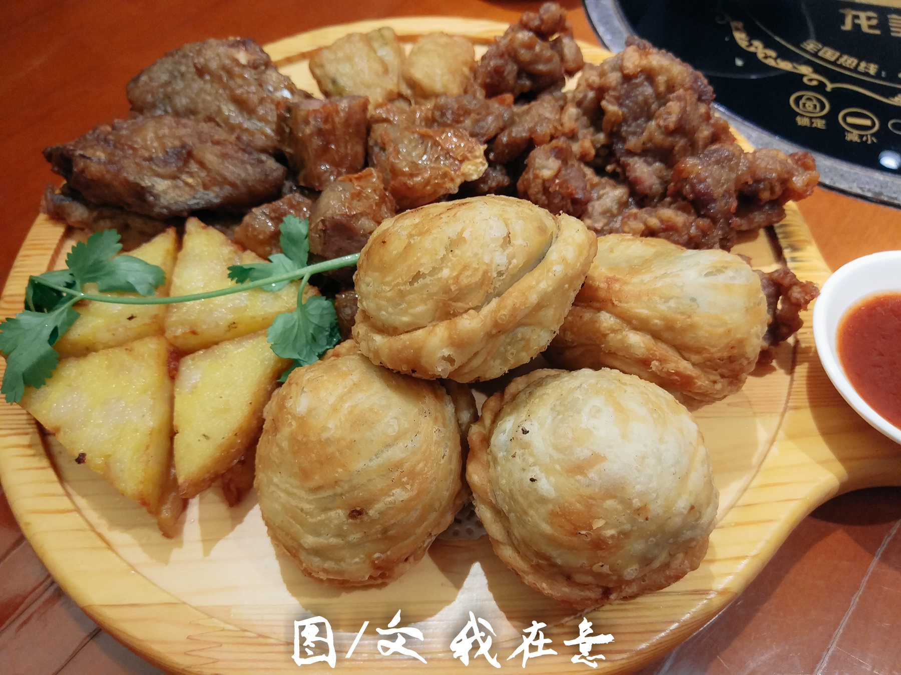 隐藏在社区十多年的老店,藏在老弄堂里的海鲜大排档