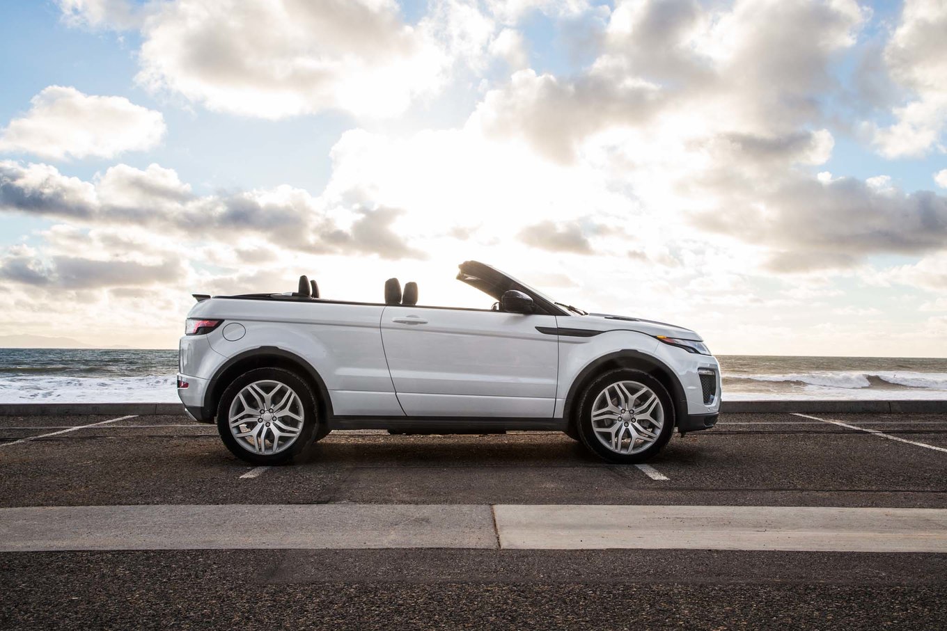 谁还没有一个敞篷梦系列，让这14款敞篷车带你沐浴阳光！