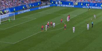 盘点足坛十大精彩瞬间任意球,世界杯战术任意球十佳球