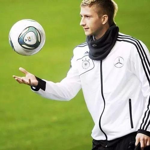 行走荷尔蒙球星,行走的荷尔蒙球星集合