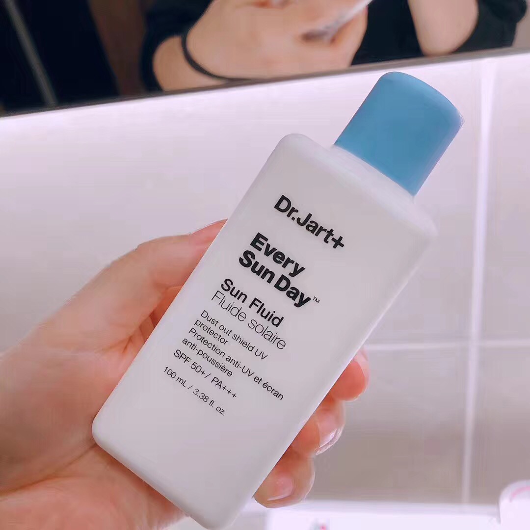 怎么选不过敏和不辣眼睛的防晒霜,一白遮百丑的防晒霜