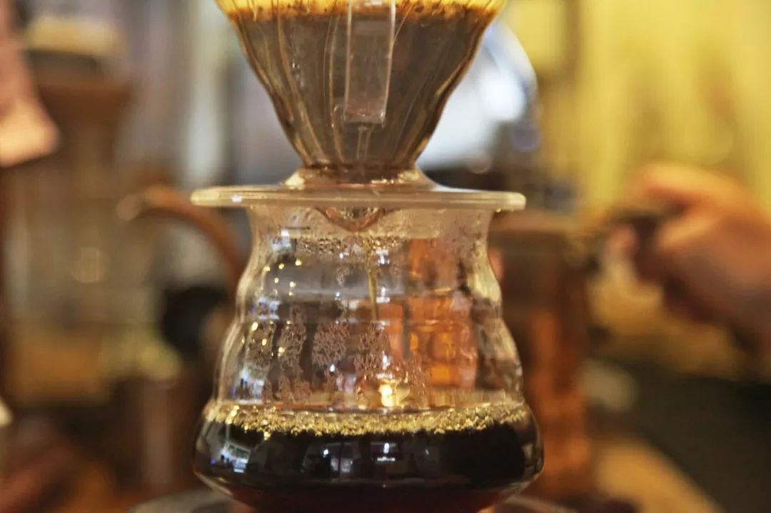 手冲咖啡粉水比1:15怎么计算克重,手冲咖啡豆养豆期和醒豆期的定义