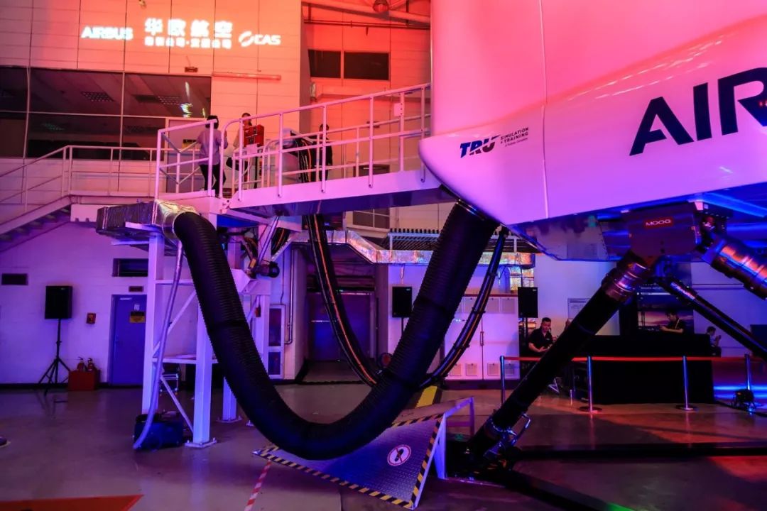 什么？你的当班飞行员，居然沉迷电玩？！