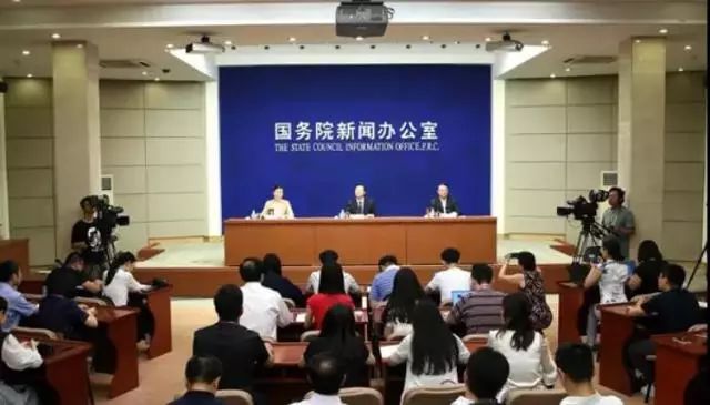 今天是秋分也是中国农民丰收节,秋分日被设立为中国农民丰收节