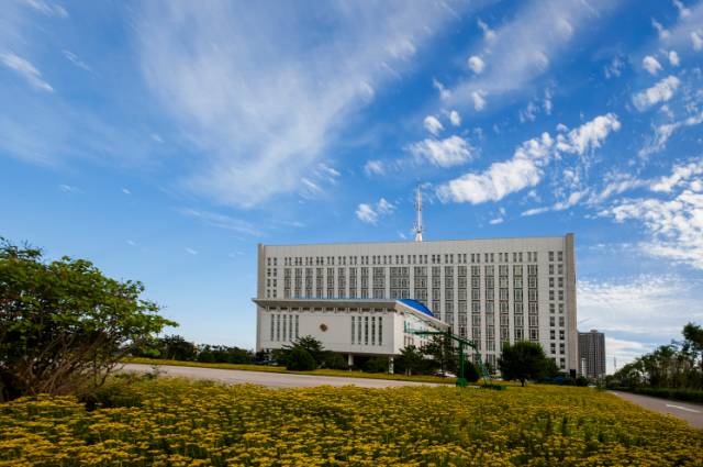 ps修照片变形和扭曲教程,ps矫正图片变形处理