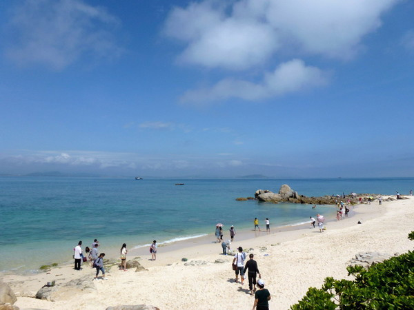 火辣辣的身材，火辣辣的三亚美