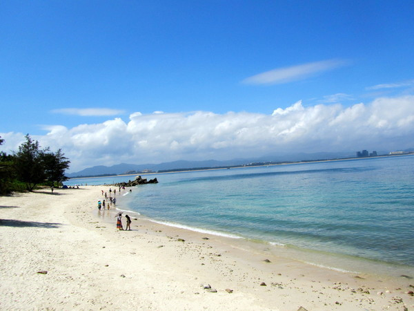 火辣辣的身材，火辣辣的三亚美