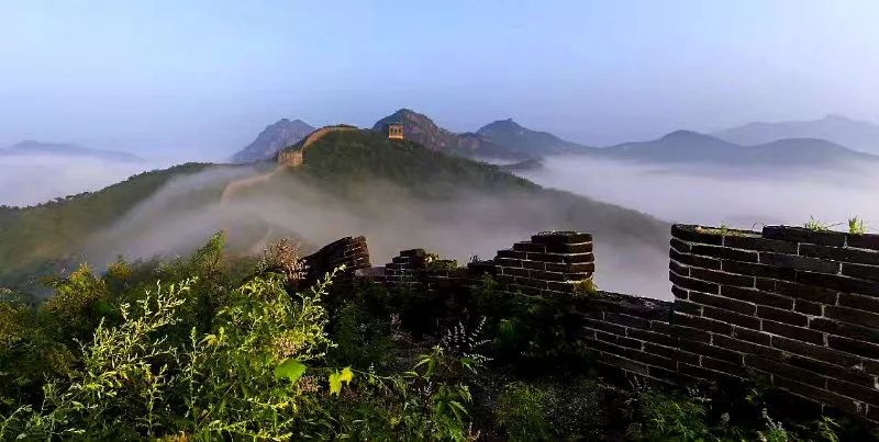 河北滦平金山岭长城云海美如画,长城美景美如画