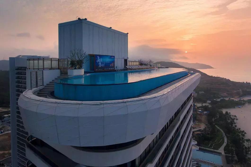 网红酒店等你来打卡，*江阳**海陵岛北洛秘境度假酒店~108米无边泳池