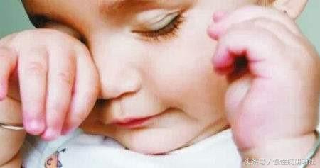 晨起眼睛眼屎多看不清,晨起有眼屎什么原因