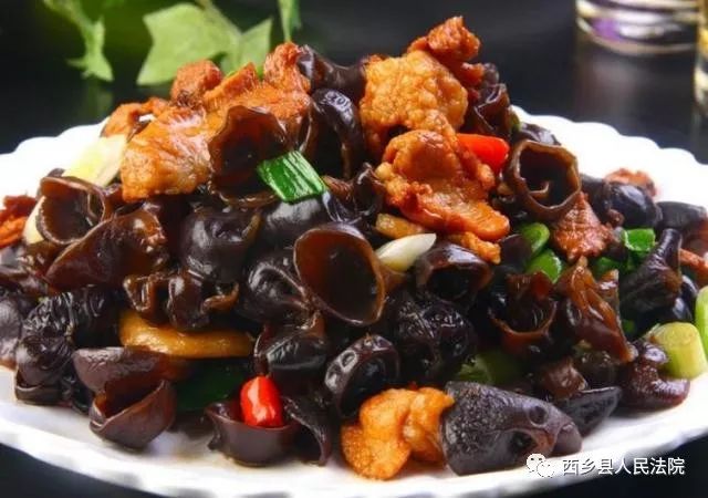 助力脱贫攻坚，鸳鸯池优质高山吊袋木耳等您品尝