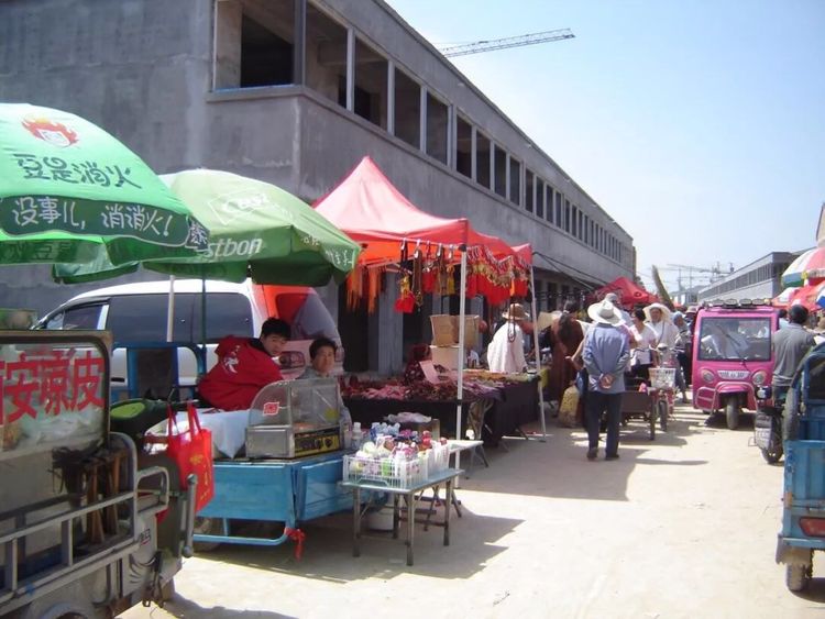 热闹的农村小院,八十年代农村集市