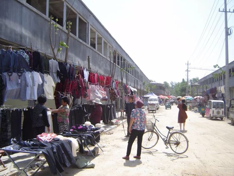 热闹的农村小院,八十年代农村集市