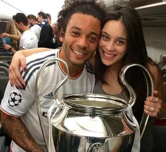 巴西生死战前,足协终于做出正确决定,搬来“救兵”激活内马尔!