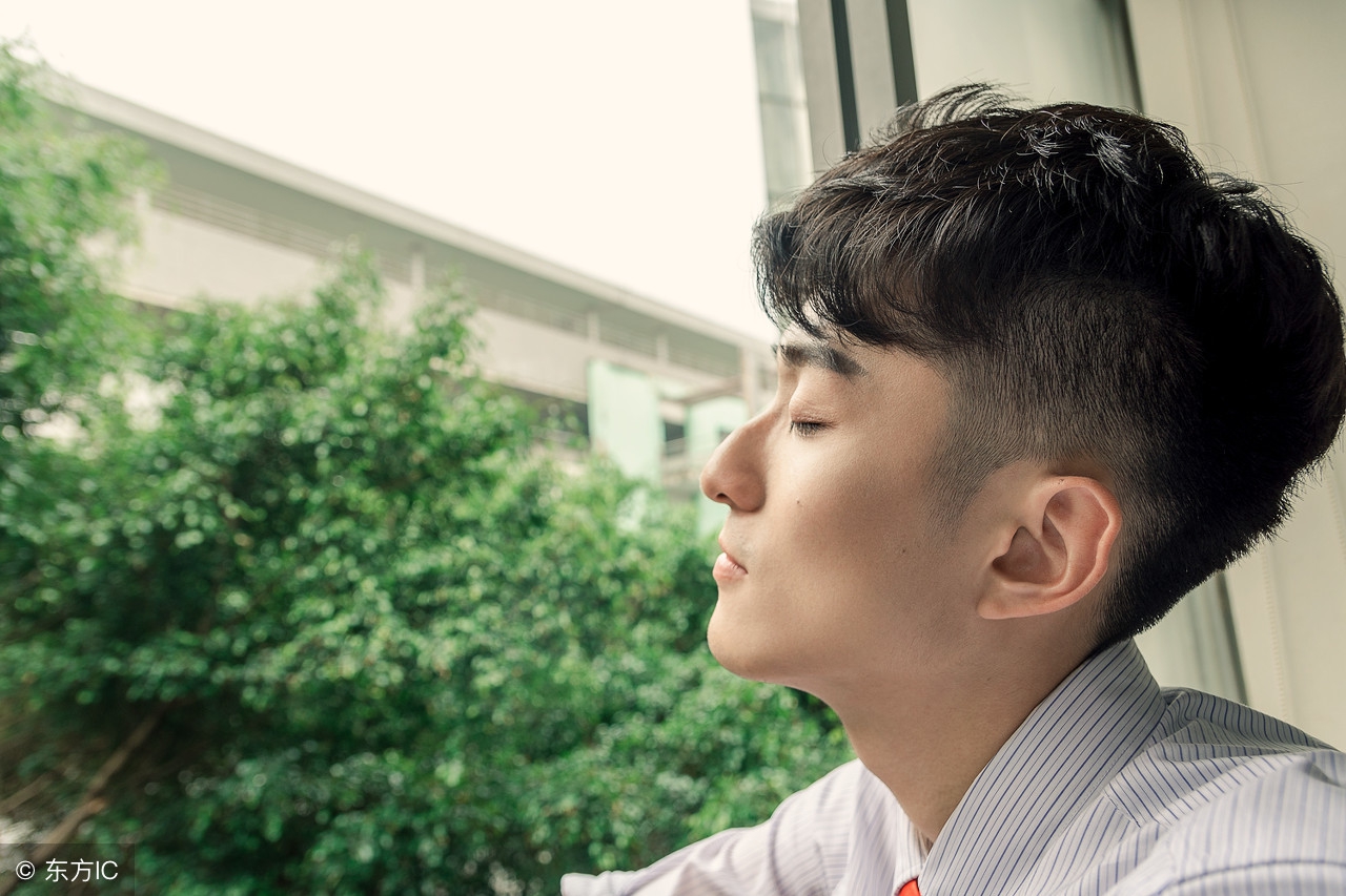 单身不结婚的人最后都会怎样,男人不结婚单身一辈子是什么感觉