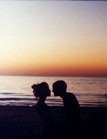 各走各的路伤感的句子,适合自己朋友圈走心句子