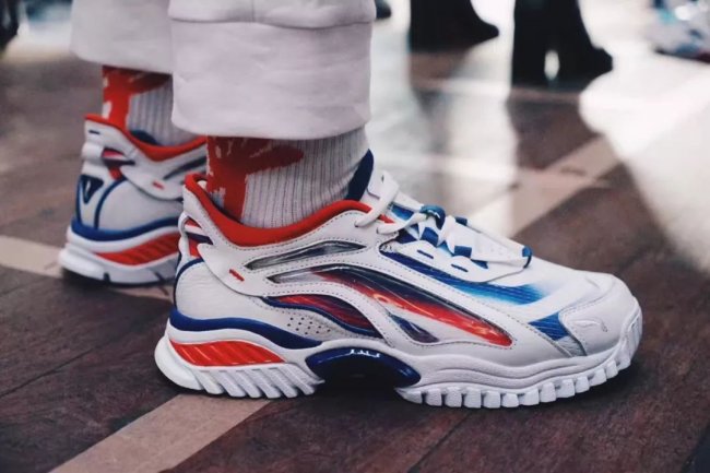 中国李宁登陆了哪个时装周,李宁2021巴黎时装周走秀款