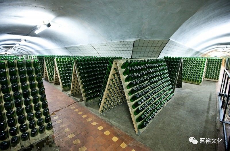 探索世界各地葡萄酒庄,探访世界酒庄