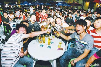 空中金融谈热点:除了被骂还能投资赚钱?来看另类国足经济学