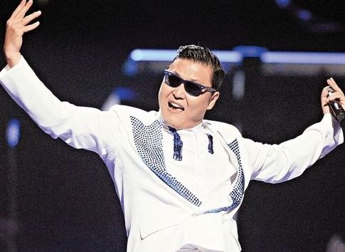 “亚洲带货王”集体出镜，给一个单价不足2000块钱的墨镜打广告？