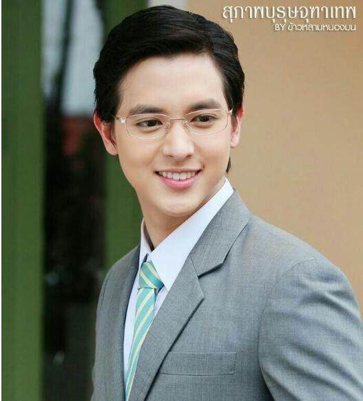 戴眼镜禁欲系的男星,戴眼镜帅哥禁欲系