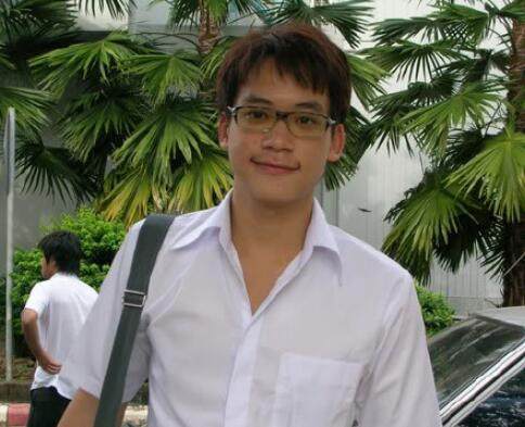 戴眼镜禁欲系的男星,戴眼镜帅哥禁欲系