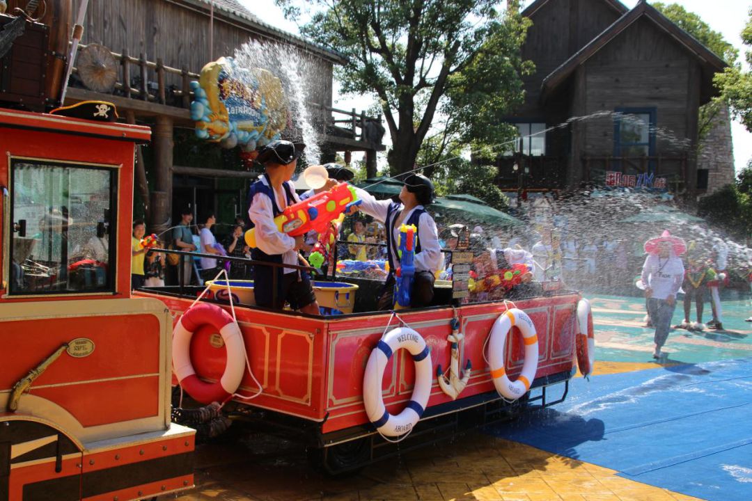 万人节龙虾广场,万人节龙虾节视频