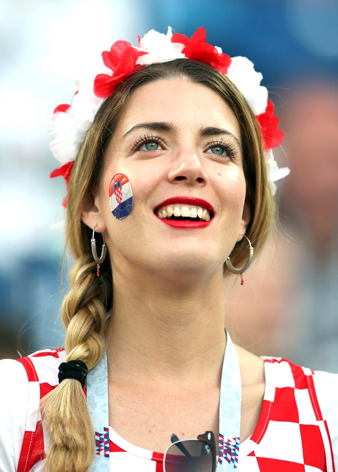 看球生气怎么哄,看球搞笑场面