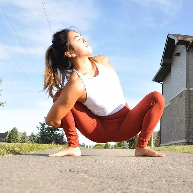 身心放松的女人,练瑜伽的女人的心态是什么