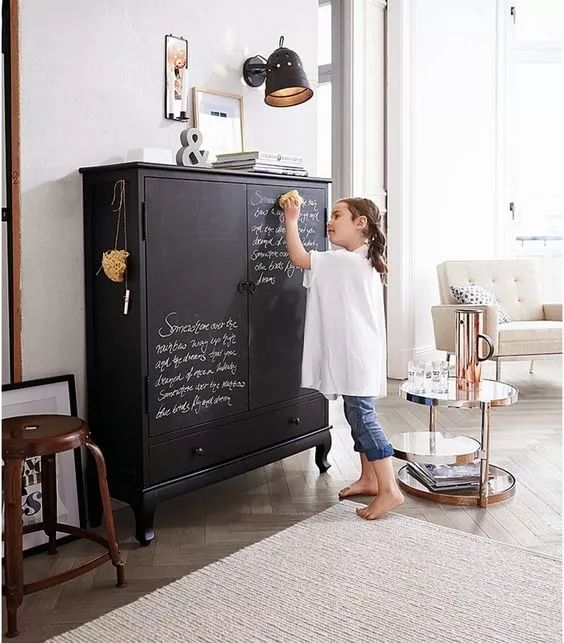 请把这几平米,还给熊孩子!