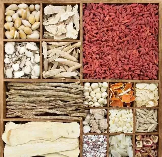 「百草园」第一次世界大战中的功臣消毒剂——百里香（七十五）