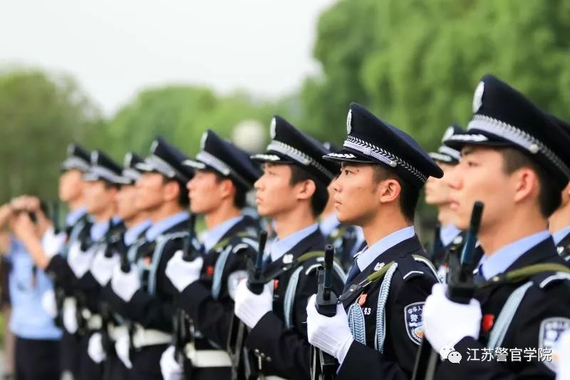 2022级新生报到入学须知,2019级新生入学条件