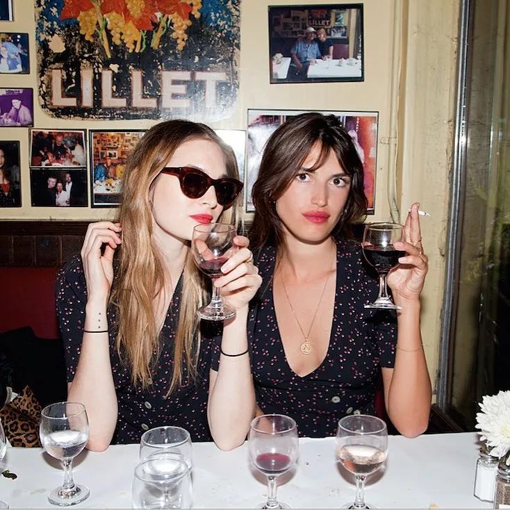 回头率超高的发型女法式慵懒卷,回头率百分百的古风美女