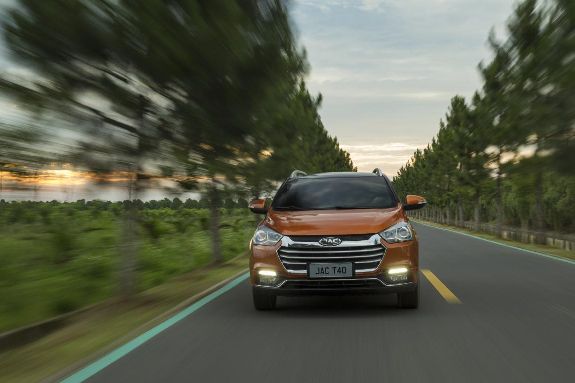 桑巴征服俄罗斯瑞风SUV昂首挺进巴西