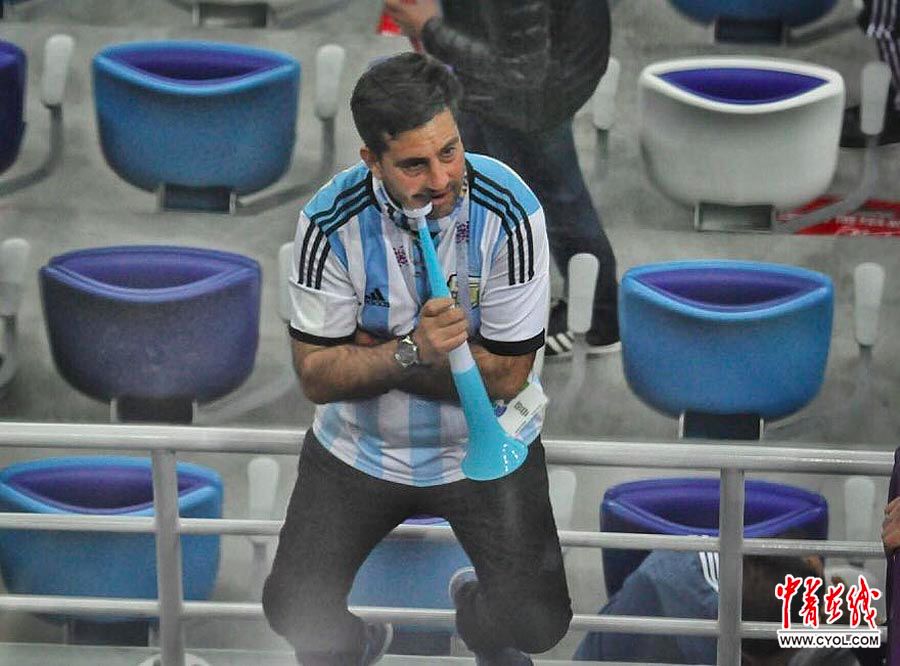 阿根廷出局梅西满眼落寞,梅西阿根廷的黑暗时刻