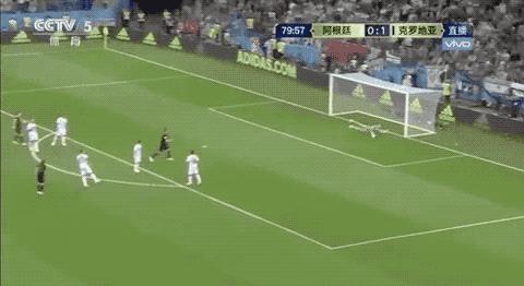 阿根廷出局梅西满眼落寞,梅西阿根廷的黑暗时刻