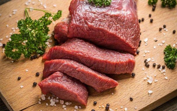 牛肉汤就是用牛肉做成的汤，看是废话的肺腑之言