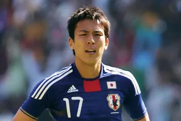 日本男足太太团火了!个个貌美如花,网友:好多眼熟的!