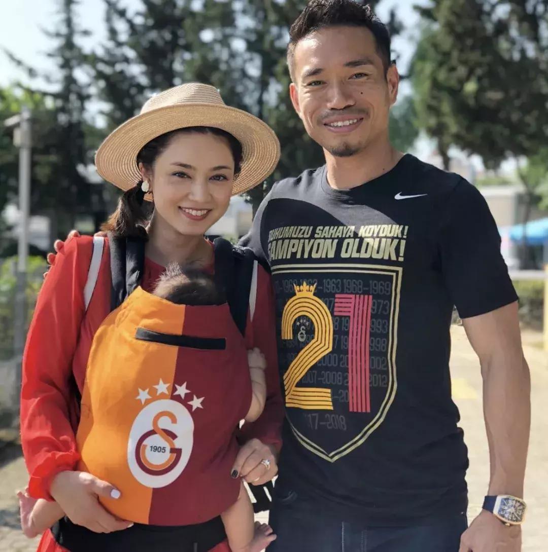 日本男足太太团火了!个个貌美如花,网友:好多眼熟的!