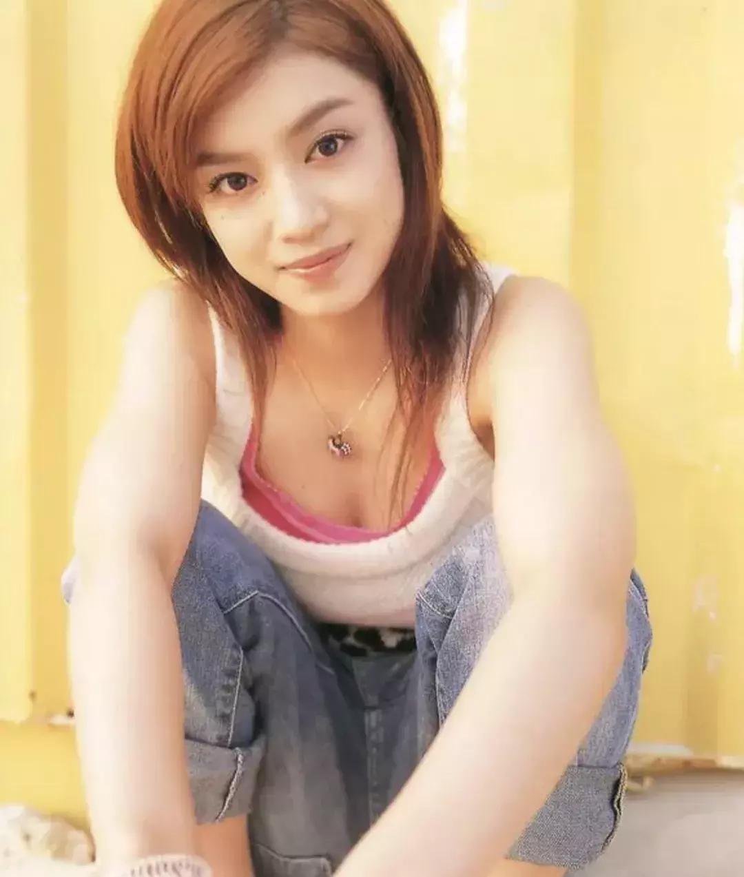 日本男足太太团火了!个个貌美如花,网友:好多眼熟的!