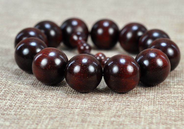 包浆的小叶紫檀手串,盘好的小叶紫檀手串