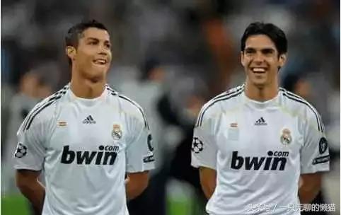 天王巨星！36岁卡卡加盟贵州恒丰他辉煌的履历有望帮助球队保级