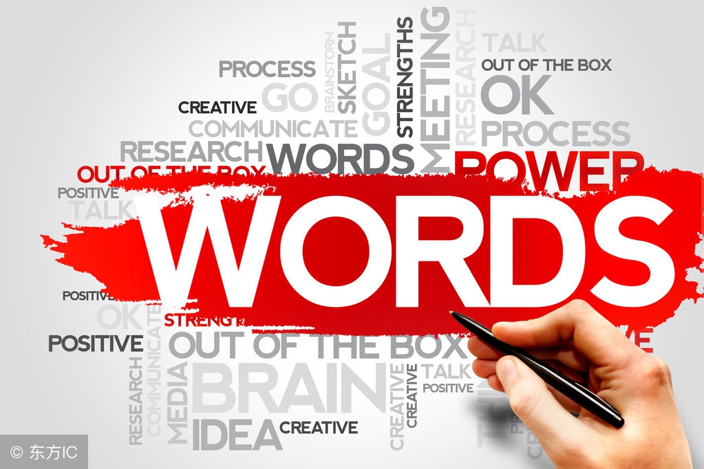 十点英语：《老人与海》中月下出海，梦境中美好画面，现实中惨淡