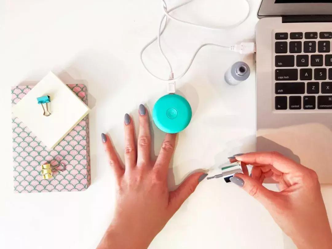 网红美甲超火爆的高级感教程,怎么自己在家做美甲简单又好看